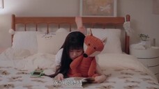 这个镜头……说导演没问题我是不信的,正常人会“借鉴”《洛丽塔》的这一幕镜头?