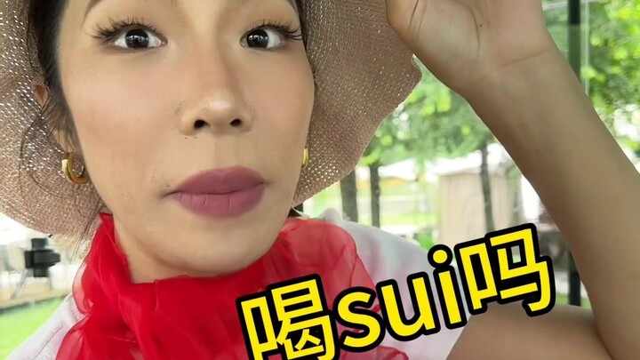 This auntie from Tianjin only brought food on her trip….