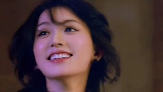 The shock of seeing a stunning beauty in real life!