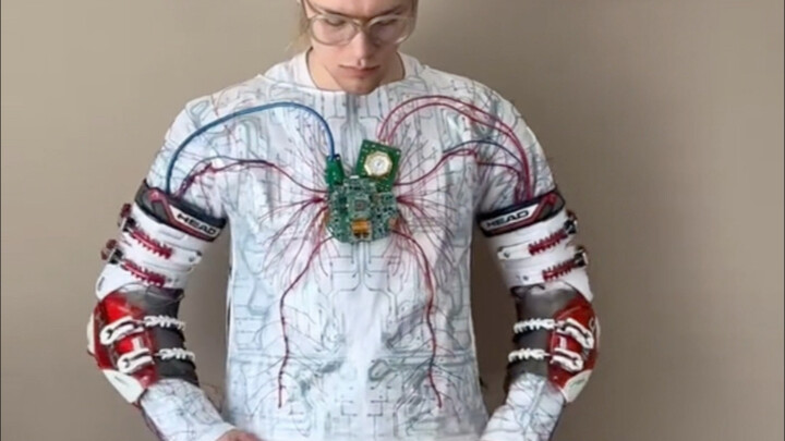 Eerie Costumes: A Concrete Design Approach