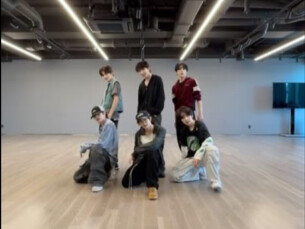 【คิมอุนฮัก】ห้องซ้อมเพลง «LOVE ME RIGHT» พร้อม อีกยองมิน, ฮันจีฮุน, เรียว ซากูยะ, ฮันวีชิน