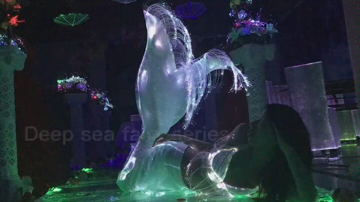 【发光鱼尾】【美人鱼】师父Ann发明的发光鱼尾，梦幻到忘记黑夜