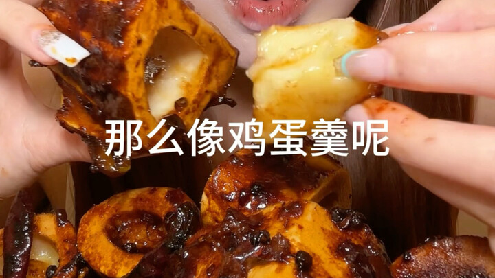 Apakah puding telur yang menyimpang atau puding karamel yang selingkuh