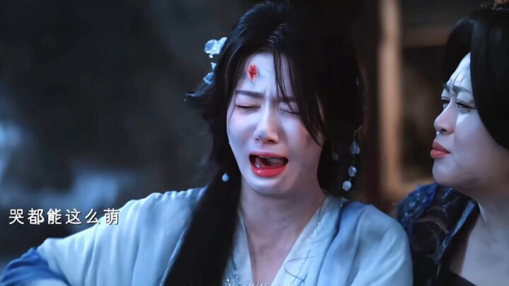 Dia benar-benar pas banget mainin peran drama queen kayak gini, nggak dibuat-buat sama sekali—imut b