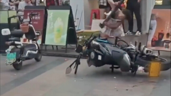 JK Girl Unleashes Wild Damage on the Spring Breeze 450NK!