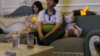 姐姐跟网上学偷偷恶搞一下弟弟，结局意想不到……