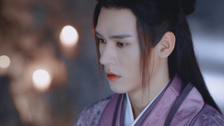 What's wrong with this world? Saying he's ugly? I don't understand!