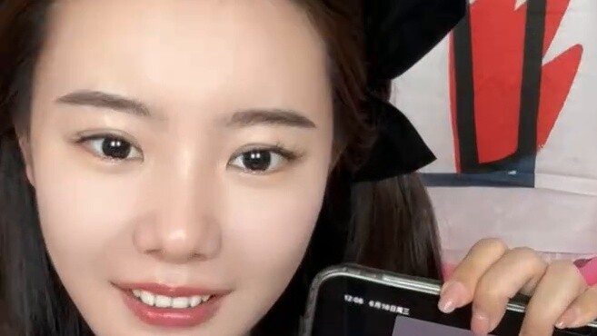 Saya juga punya boneka Laboo!!!