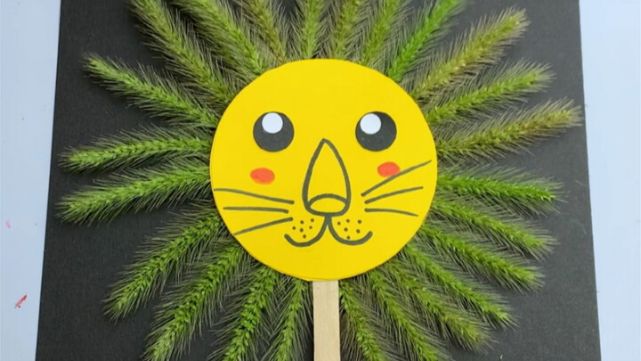 Make a cute little lion out of foxtail grass and have fun playing with your kids!