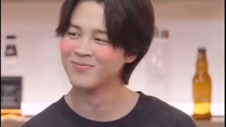 After watching Taemin lift Minmin, Jungkook shook his head and said: Taemin couldn't lift it high, i