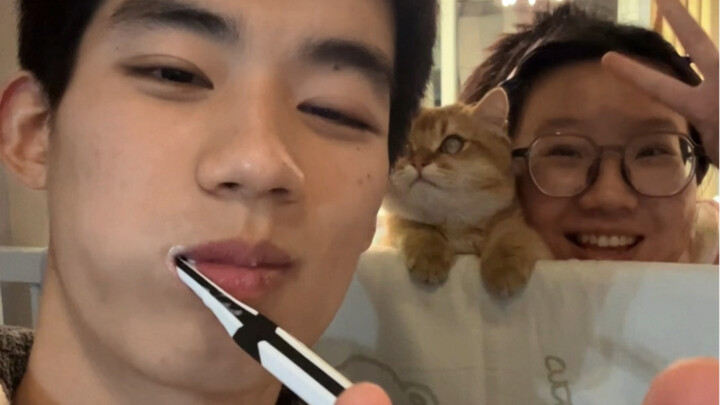 Watching Little Fatty Sweetie Sleep Comfy