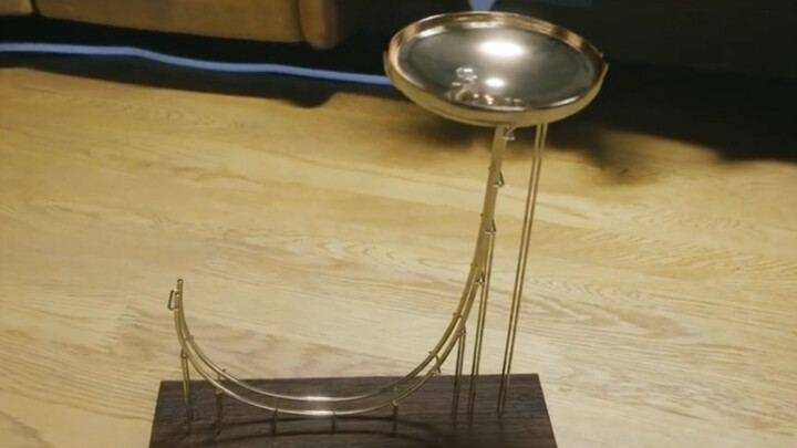 معلم الفيزياء: اضرب!