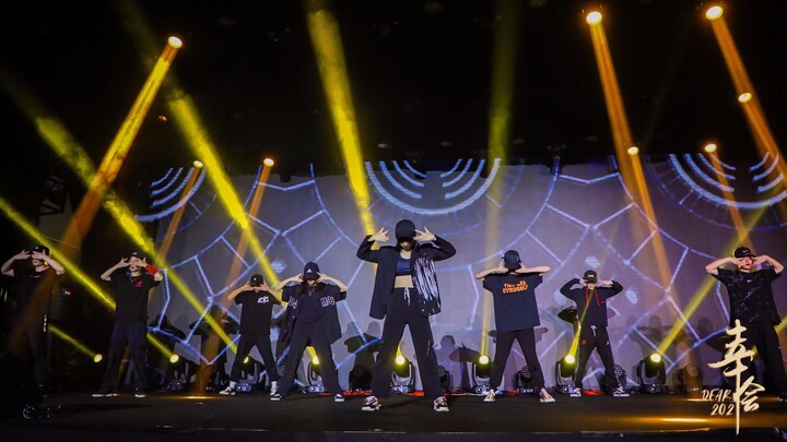 "Lotus" Super Cool Choreography! Freshin Street Dance Club Opening Dance at Shanghai Jiao Tong Unive