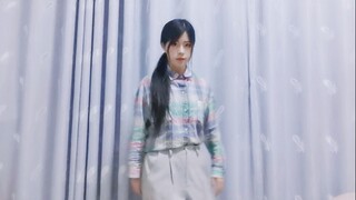 [Fat Face Mirror] The little sister is not cute at all when she dances popping, she is super fierce!
