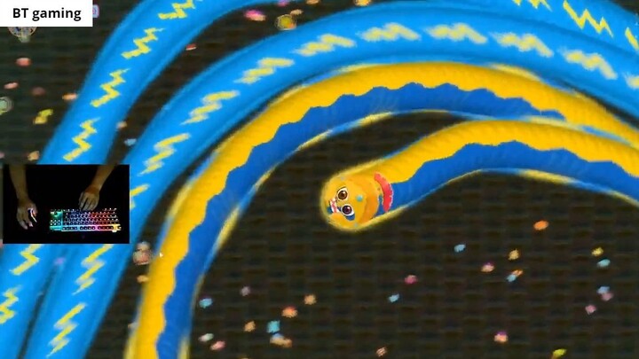 WE STAY WITH UKRAINE 🇺🇦 🇺🇦 - WORMATE.IO 11