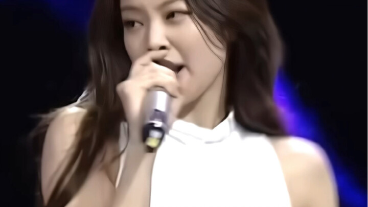 JENNIE’s fully live-mic performance is absolutely mind-blowing, even by K-pop standards!!!!