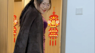 我觉得我以前可能努力错方向了，我适合风情万种迷人这一挂的吧！#如烟大帝 #跳舞 #风情万种  小窗@东北的玥