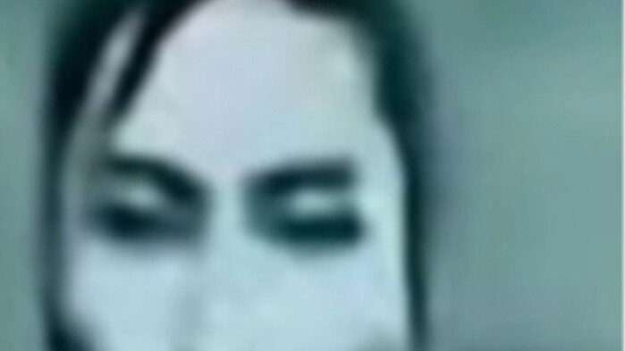 Trường của anh trai tôi tổ chức bán hàng từ thiện và anh ấy đã mua được một con Usagi với giá 5 nhân