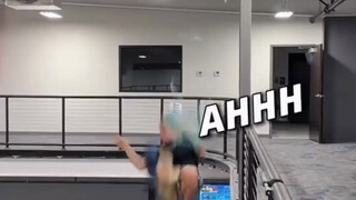 Pemasaran Influencer Luar Negeri | Selebgram Luar Negeri Menantang Batas, Berapa Banyak Gantungan Ba