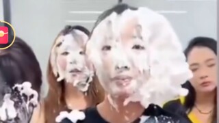 ⚡能和她对视1秒的不超过5个人⚡