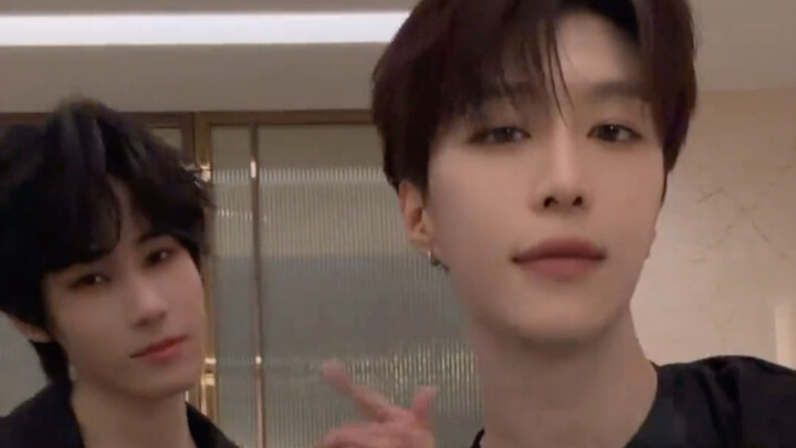 Zhang Zhenyuan and Fan Chengcheng co-create on Douyin: "Two Good Kids"