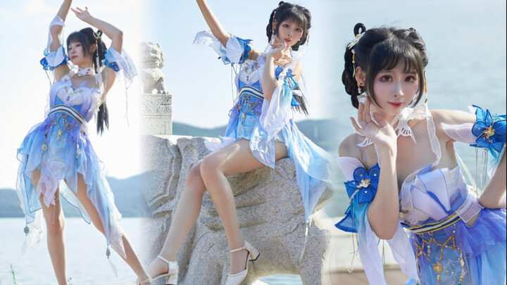 The gentle and tender sister Ziping invites you to enjoy the beautiful scenery together.