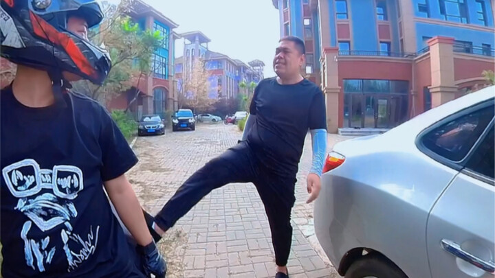 I was just driving on the right—no problem, right? Who’d have thought the light would turn red? That