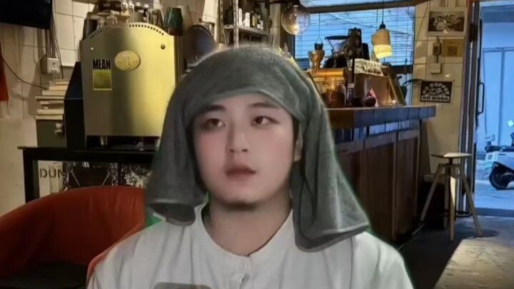 Gặp mặt trực tiếp người cùng sở thích là kẻ nguy hiểm (2)