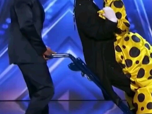 هذا حقًا هو سيد الدمى الحقيقي #إشعال المسرح #عرض المواهب الأمريكي حي أسطوري