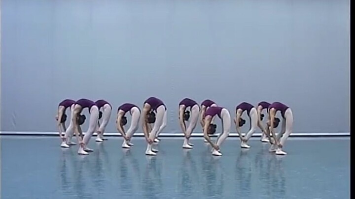 [Vũ đạo] Nhóm múa múa eo cực dẻo ở Học viện múa Bắc Kinh
