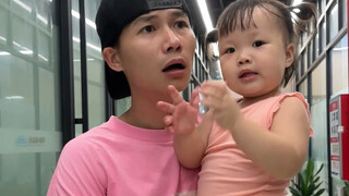 刚满2岁宝宝花50块钱独自购物是否能完成任务#亲子 #记录真实生活 #露兮粑粑