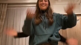 Ibu bilang mari main bersama permainan masa kecil kita haha #KebahagiaanBeradaDiSampingIbu #RasaKhas