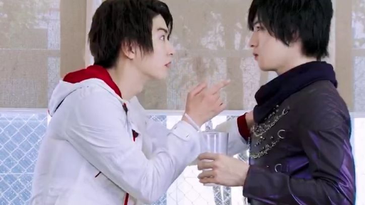 【BL】คาเมนไรเดอร์ก็ต้องตกหลุมรัก
