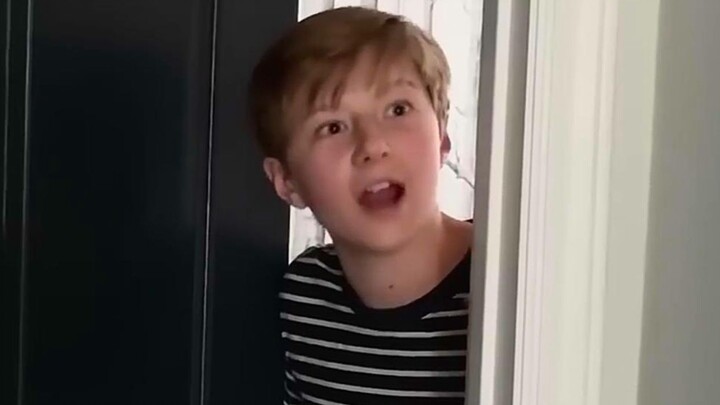 “Tôi muốn ăn gà viên!”