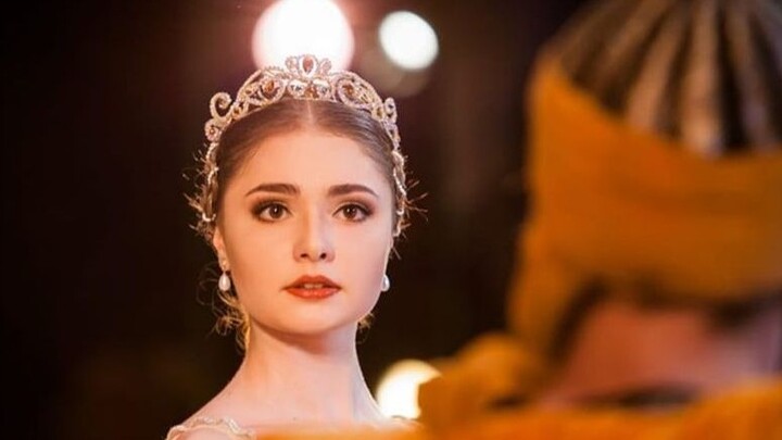 Lingna's Thousand Kinds of Charm [Ballet Female Group Portrait Mix] [2020 Bilibili Mix Competition F