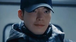 Kim Woo Bin is so handsome, isn't he?