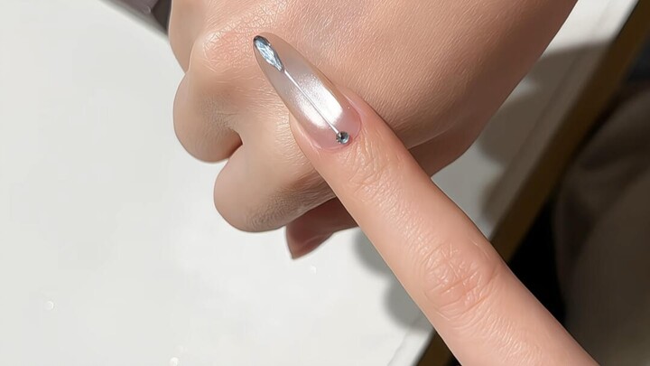 Plain water cat-eye nails are so beautiful!