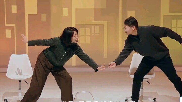 感觉整个社会都充满着焦虑，我们都在理想主义里成长，却又在向现实主义低头！