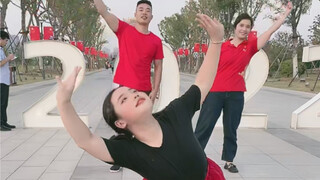 如果信念有颜色，那一定是中国红
