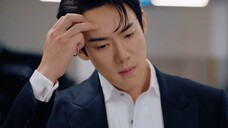 He held his forehead and sneered, but his expression was not greasy...