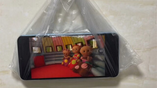 洗澡看电视，大家千万别尝试……