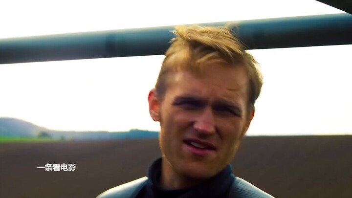 The posture of the second generation of Captain America really made me laugh