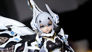 This White Dragon Knight is really handsome, and really tight. Can you control it? The big manga art