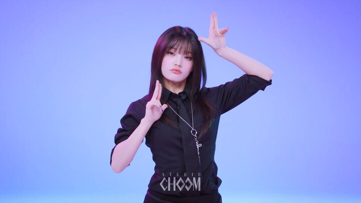 ILLIT You're Under Arrest Performance CHOOM