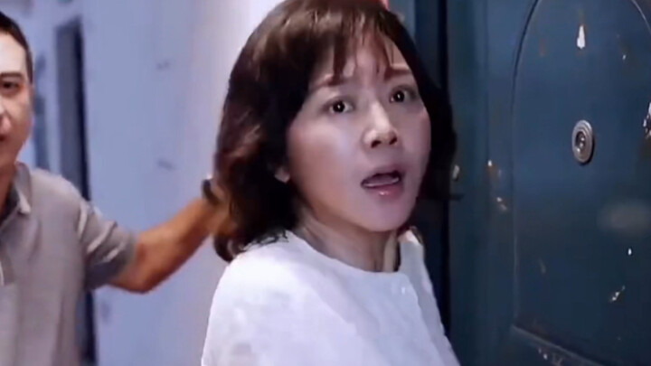 女孩跟男闺蜜睡一起 妈妈发现竟然当没看见