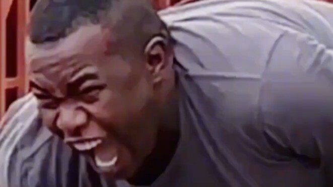 The chrysanthemums are withered and the ground is full of wounds