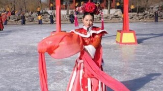 安陵容拍摄花絮，骗了多少人，她居然是骑在箱子上的！