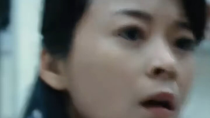 A female teacher sacrificed herself to save countless students #WenchuanEarthquake #YuanWenting #Mos