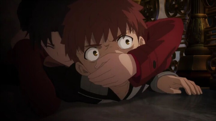 Just hold me like this, or I will chop off the golden elbow.
