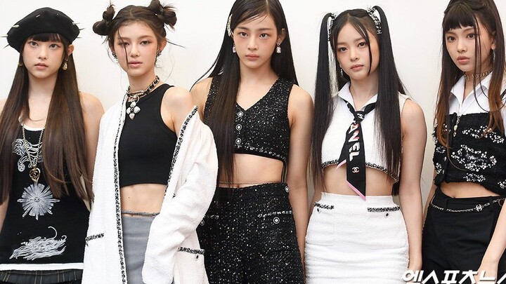 NewJeans Chanel runway event live cam! The "whale sisters" are really vibing!